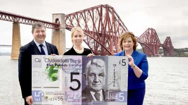 Първи пластмасови банкноти във Великобритания
